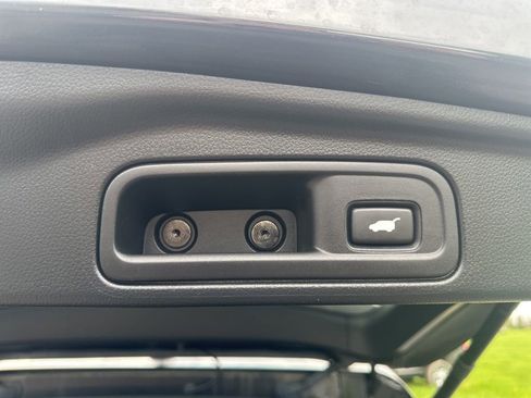 Used 2022 Honda Pilot Special Edition image 11