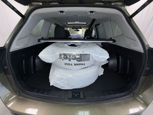 Used 2023 Subaru Forester Premium image 16