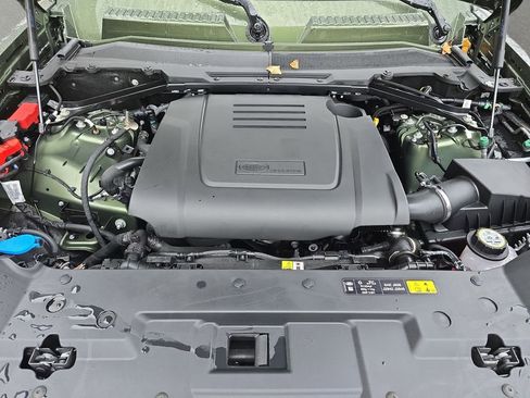 New 2026 Land Rover Defender 110 S AWD/4WD image 33