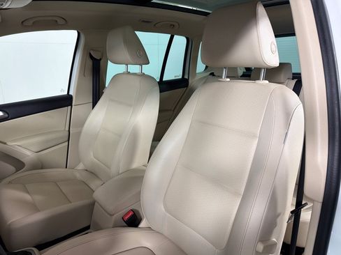 Used 2015 Volkswagen Tiguan SE FWD image 13
