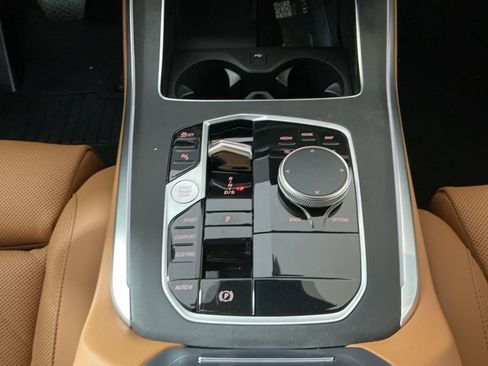 New 2026 BMW X5 sDrive40i w/ Premium Package RWD image 12