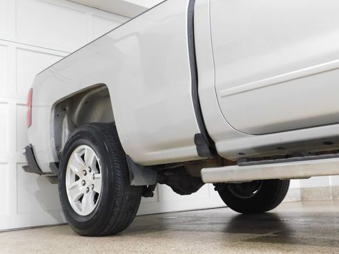 Used 2017 Chevrolet Silverado 1500 LT w/ LT Convenience Package RWD image 11