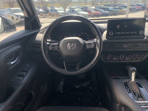Used 2024 Honda HR-V Sport image 16