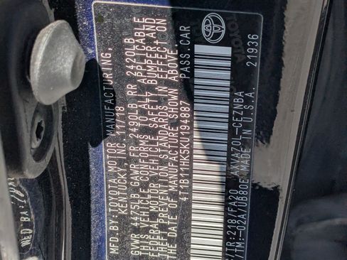 Used 2019 Toyota Camry LE FWD image 32