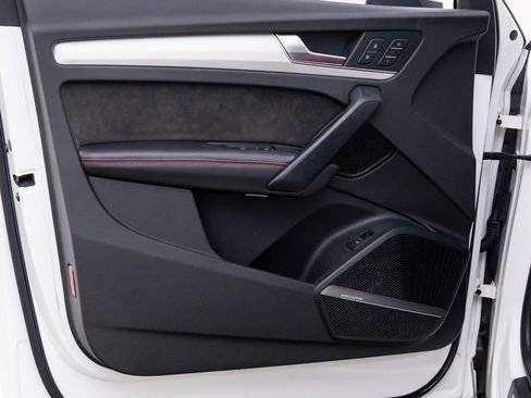 Used 2018 Audi SQ5 Prestige image 13