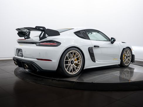 Certified 2024 Porsche 718 Cayman GT4 RS image 7