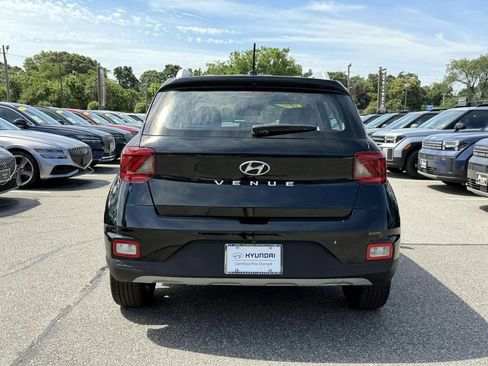 Certified 2023 Hyundai Venue SEL w/ Cargo Package FWD image 6