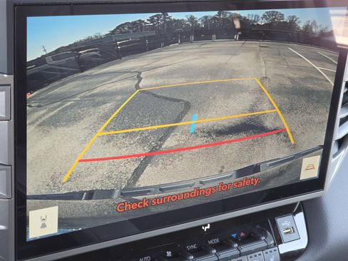 Used 2025 Toyota Tundra Limited image 44