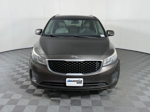 Used 2017 Kia Sedona LX w/ LX Essentials Premium Package FWD image 6