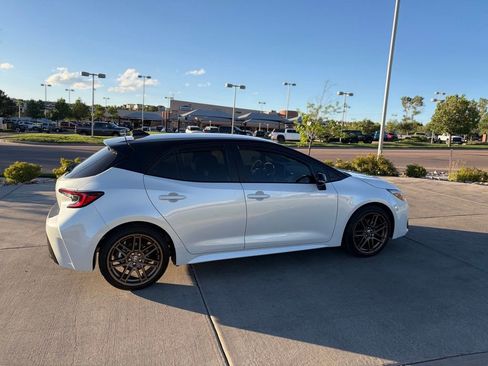 Used 2025 Toyota Corolla Hatchback FWD image 12