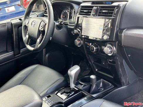 Certified 2020 Toyota 4Runner TRD Off-Road Premium w/ Moonroof Package AWD/4WD image 13