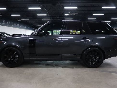 Used 2018 Land Rover Range Rover Supercharged image 2