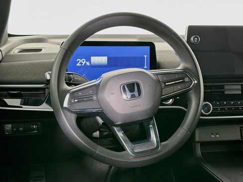 Used 2025 Honda Prologue EX image 18