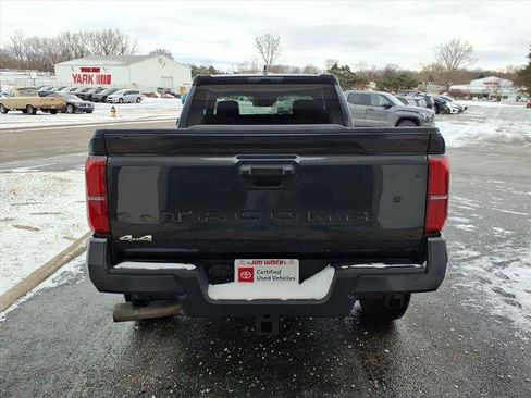 Certified 2025 Toyota Tacoma SR5 image 19