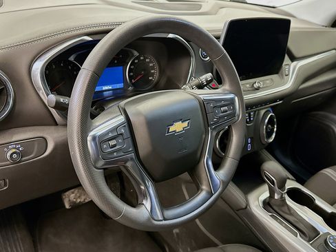 Used 2025 Chevrolet Blazer LT image 18