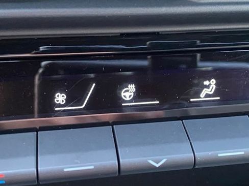 Used 2025 Toyota Crown Signia AWD/4WD image 25