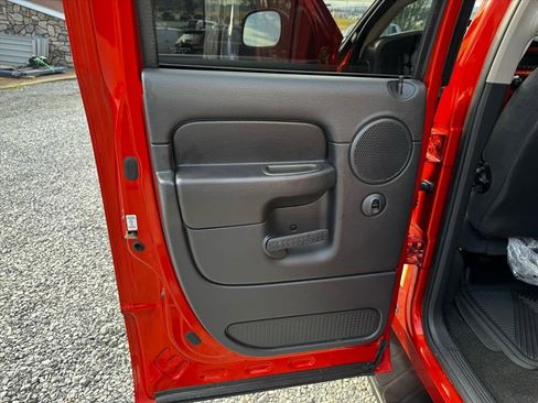 Used 2005 Dodge Ram 1500 Truck SLT w/ Daytona Edition Group image 19