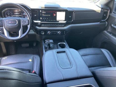 Used 2022 GMC Sierra 1500 Elevation w/ X31 Off-Road Package AWD/4WD image 15