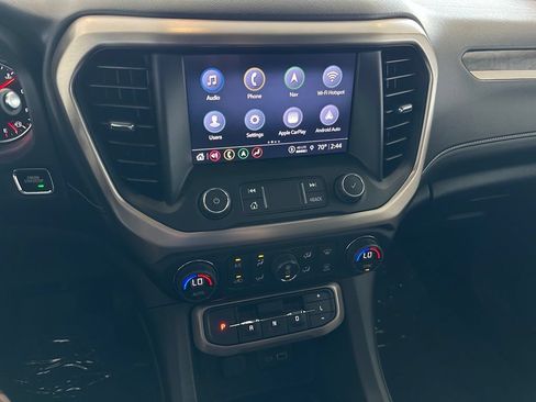 Used 2022 GMC Acadia Denali w/ Denali Ultimate Package FWD image 25