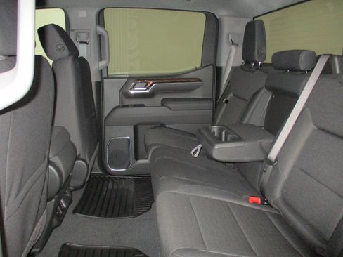 New 2026 GMC Sierra 1500 Elevation image 19