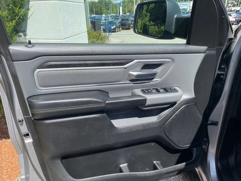 Used 2020 RAM 1500 Big Horn AWD/4WD image 11