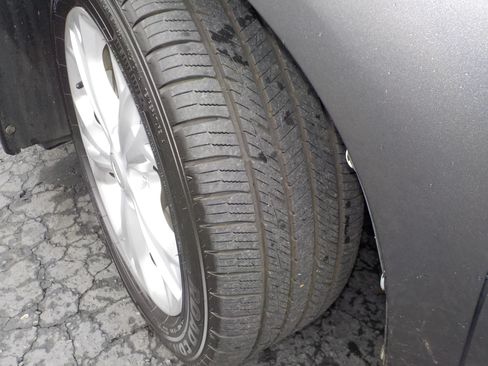 Used 2012 Ford Fusion SE FWD image 12