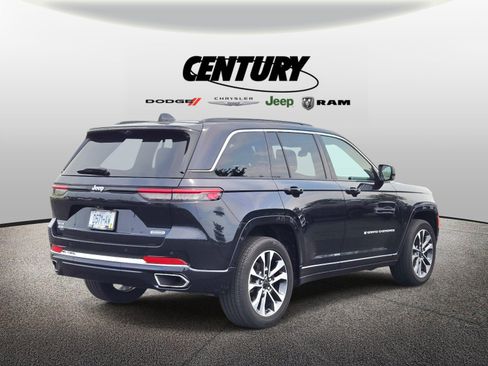 Used 2024 Jeep Grand Cherokee Overland w/ Adv Protech Group III AWD/4WD image 4