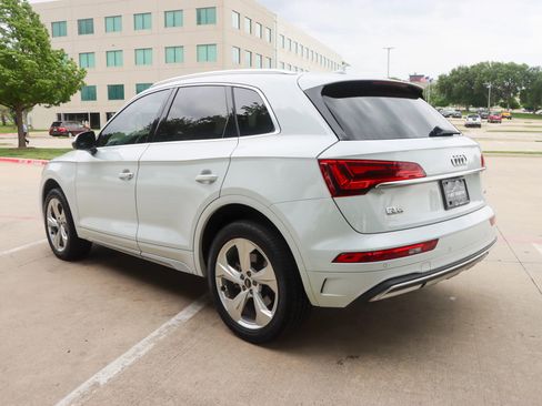 Used 2021 Audi Q5 2.0T Premium Plus w/ Premium Plus Package AWD/4WD image 5