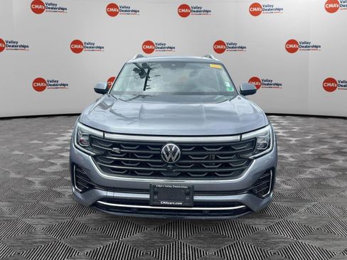 Used 2024 Volkswagen Atlas SEL Premium R-Line AWD/4WD image 16