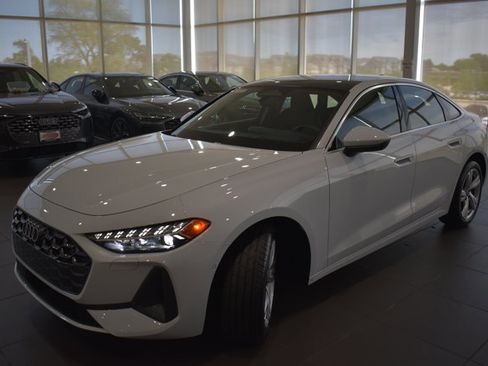 Used 2025 Audi A5 2.0T Premium Plus w/ Premium Plus AWD/4WD image 3