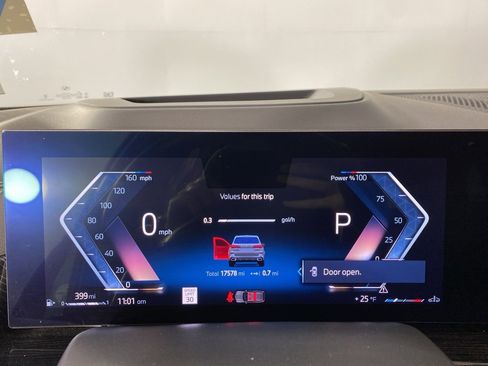 Certified 2024 BMW X5 xDrive40i w/ M Sport Package image 11