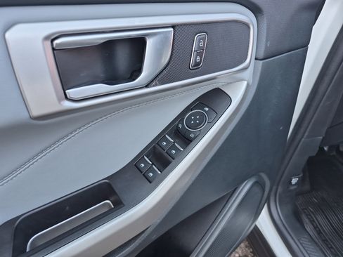 Certified 2023 Ford Explorer XLT w/ Equipment Group 202A image 10