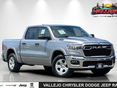 Used 2025 RAM 1500 Big Horn AWD/4WD image 1