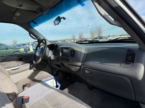 Used 2002 Ford F150 XLT image 38