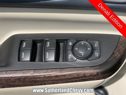 Used 2023 GMC Acadia Denali AWD/4WD image 15