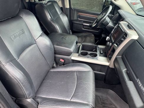 Used 2015 RAM 1500 Laramie w/ Convenience Group AWD/4WD image 16