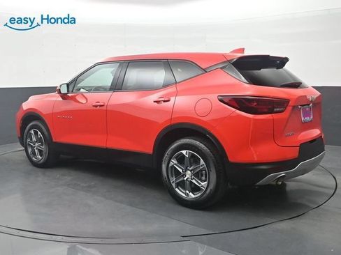 Used 2025 Chevrolet Blazer LT FWD image 5