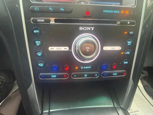 Used 2016 Ford Explorer Platinum AWD/4WD image 13