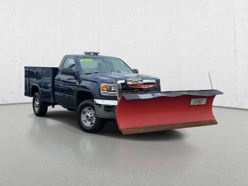 Used 2018 GMC Sierra 2500 4x4 Regular Cab image 2