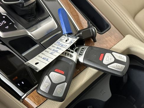 Used 2023 Audi Q5 2.0T Premium w/ Convenience Package image 23