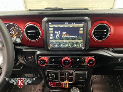 Used 2023 Jeep Gladiator Rubicon w/ Trailer Tow Package image 17