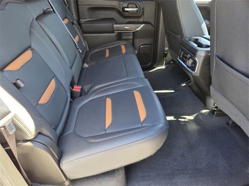 Certified 2022 GMC Sierra 1500 AT4 w/ AT4 Premium Package image 14