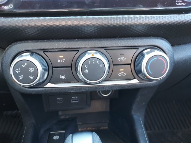 Used 2023 Nissan Kicks SV FWD image 16