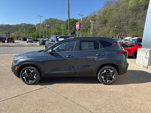 New 2026 Kia Seltos S image 4