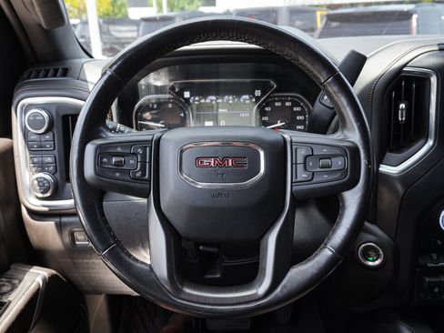 Used 2022 GMC Sierra 2500 AT4 w/ AT4 Premium Plus Package AWD/4WD image 16