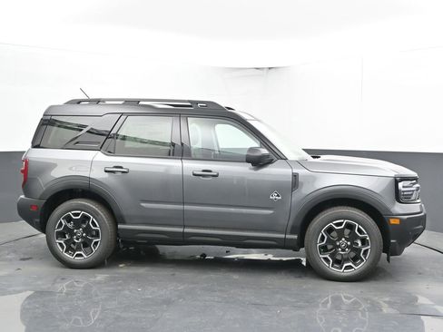 New 2025 Ford Bronco Sport Outer Banks w/ Outer Banks Tech Package+ image 11