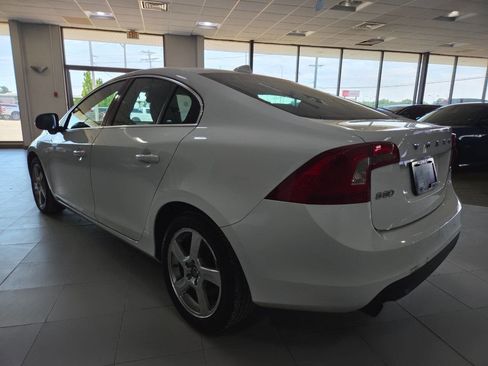 Used 2012 Volvo S60 T5 w/ Climate Pkg FWD image 5