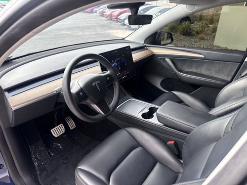 Used 2023 Tesla Model Y Performance AWD/4WD image 12