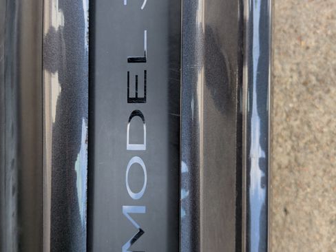 Used 2022 Tesla Model 3 Standard Range image 37