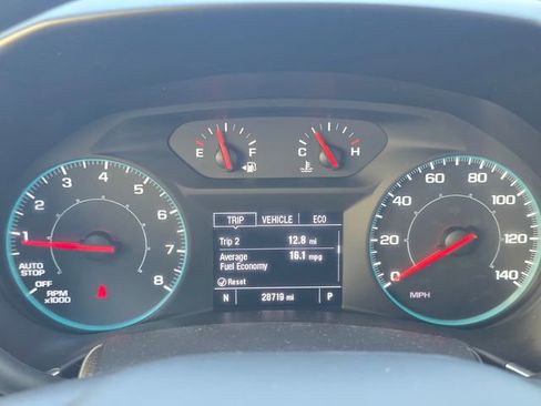 Certified 2023 Chevrolet Equinox LS FWD image 38